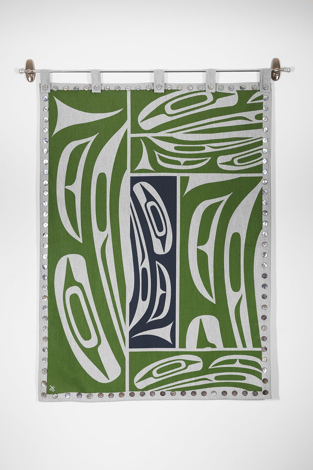 Spirit Blanket - Dynamic Raven with Shell Buttons