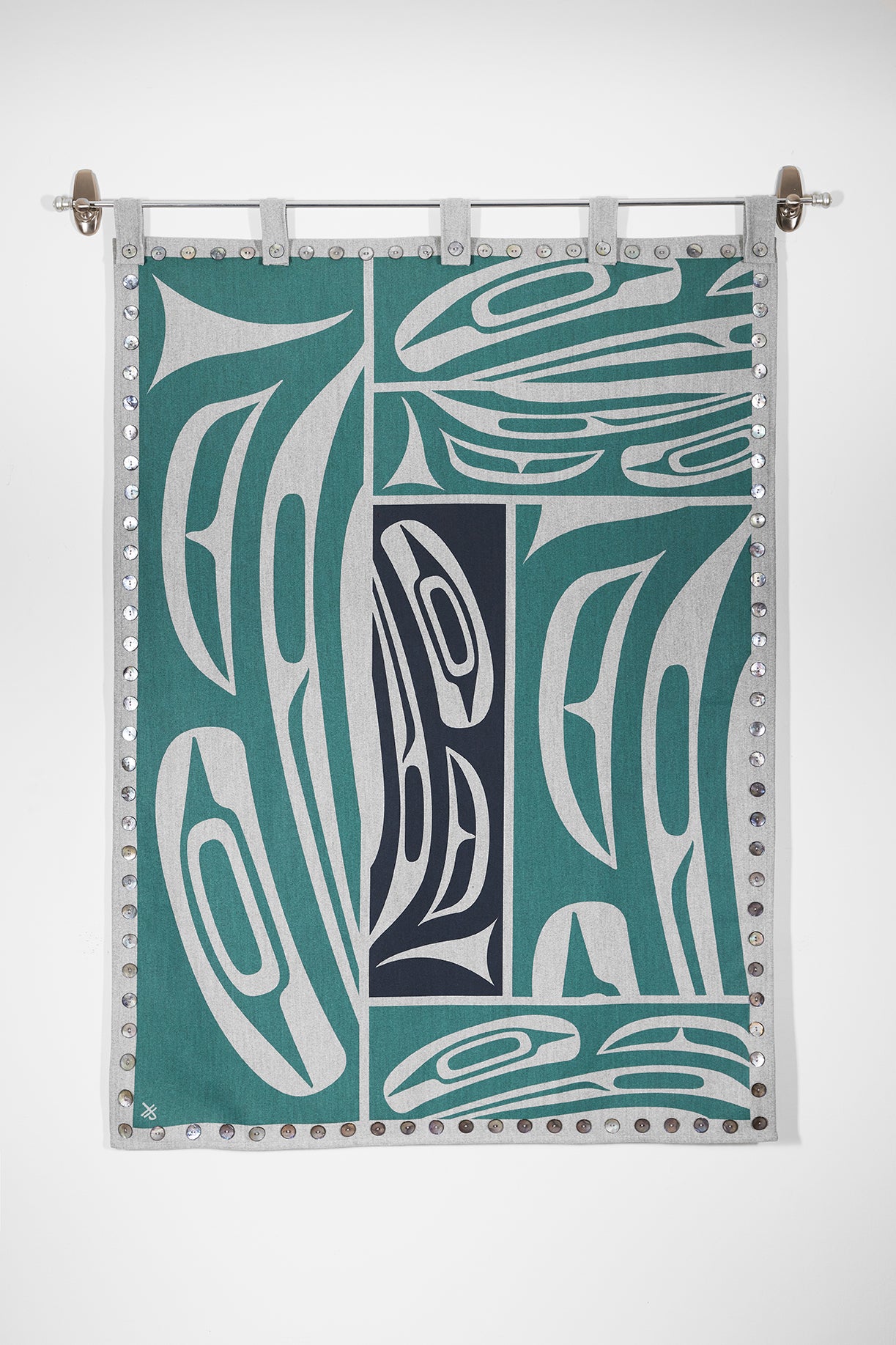 Spirit Blanket - Dynamic Raven with Shell Buttons